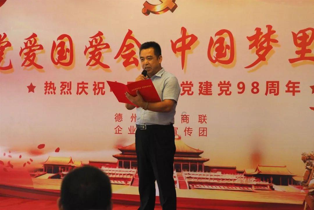 僵尸女友爱爬树